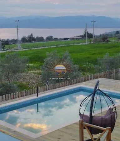 4 Kisilik Mustakil Havuzlu, Sunset Bungalov 1